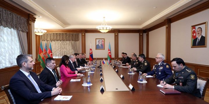 Azərbaycan ilə Slovakiya arasında hərbi sahədə bir sıra məsələlərə dair fikir mübadiləsi aparılıb