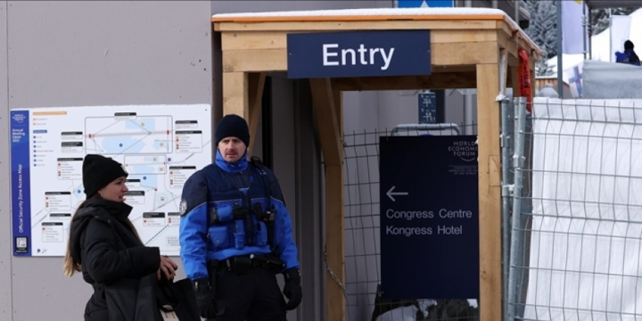 Davos forumunda 5 min əsgər təhlükəsizliyi qoruyacaq