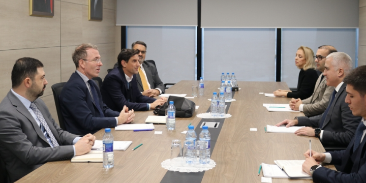 Azerbaijan, World Bank discuss cooperation in energy sector