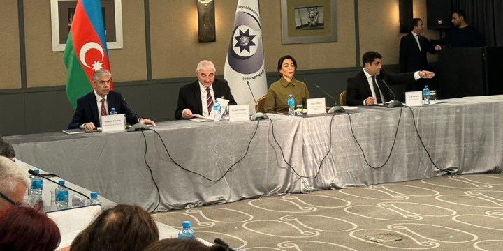 “Vətəndaşların seçki hüququnun təmini” mövzusunda dəyirmi masa keçirilir 