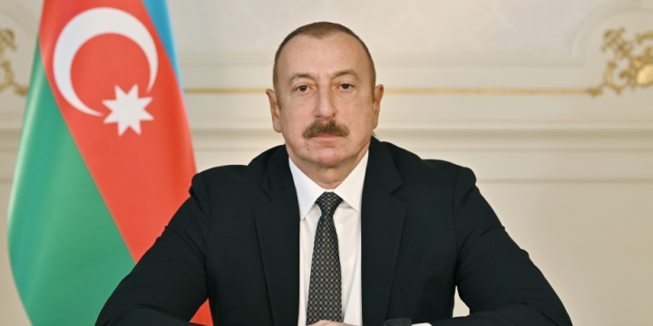 President Ilham Aliyev met resettled residents of Kengerli Village in Aghdam and presented house keys