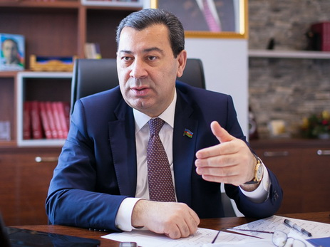 Səməd Seyidov “Şöhrət” ordeni ilə təltif edilib – Sərəncam