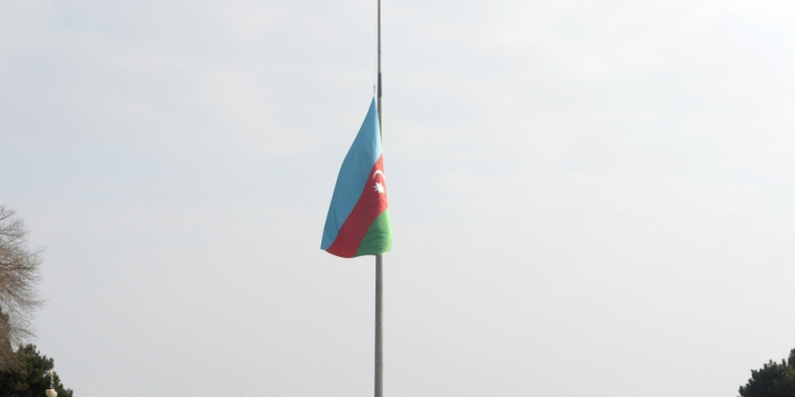 Azerbaijan observes moment of silence for 20 January martyrs