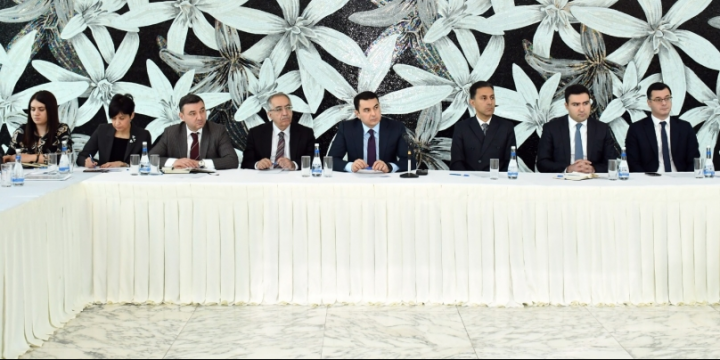 Teatr-tamaşa və konsert müəssisələrinin fəaliyyətinə həsr olunan müşavirə keçirilib