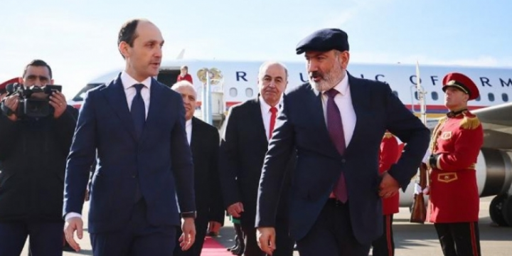 Nikol Paşinyan Gürcüstana səfərə gedib