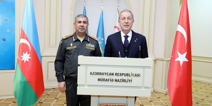 Zakir Həsənov Hulusi Akarla görüşüb