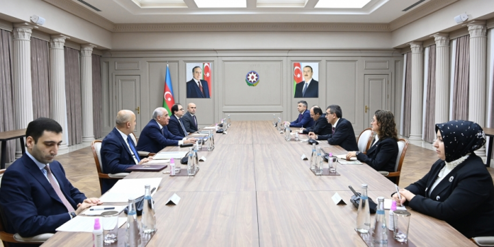 Azerbaijani PM meets with Turkish Minister of National Education