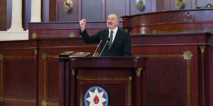 Prezident İlham Əliyev: İqtisadi sahədə aparılan islahatlar Azərbaycanda tamamilə yeni investisiya iqlimi yaradıb