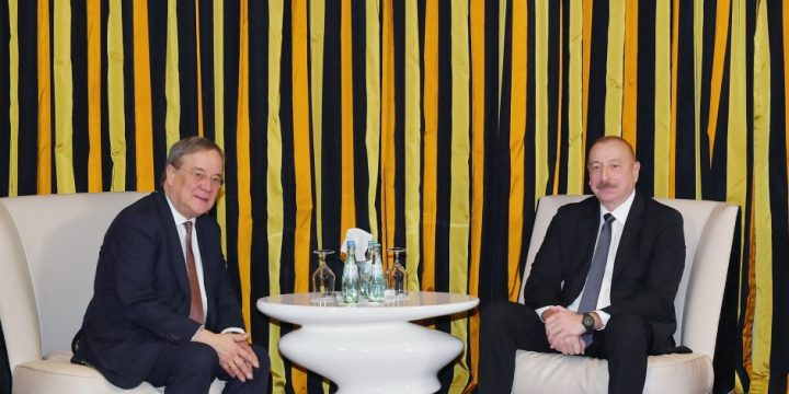 Prezident İlham Əliyev ilə Bundestaqın üzvü Armin Laşetin Münxendə görüşü olub