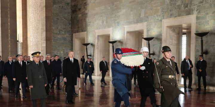 President Ilham Aliyev visited Anitkabir in Ankara