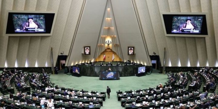 İran parlamentinin nümayəndə heyəti Azərbaycana səfər edib