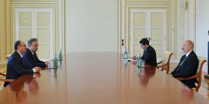 Prezident İlham Əliyev TÜRKPA-nın Baş katibini və beynəlxalq seçki müşahidə missiyasının rəhbərini qəbul edib