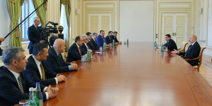 President Ilham Aliyev received Secretary General of Commonwealth of Independent States