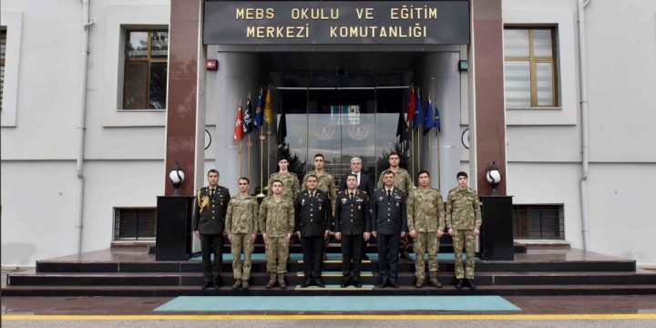 Azərbaycan hərbi nümayəndələri Türkiyədə tədris mərkəzini ziyarət edib