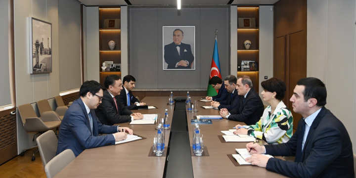 Ceyhun Bayramov TDT baş katibi ilə görüşüb