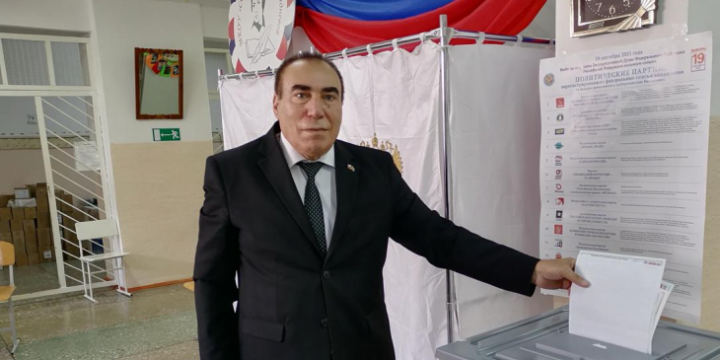 Mərkəz rəhbəri: “Azərbaycanın demokratik seçki ənənəsinin olması indi özünü daha aydın büruzə verir”