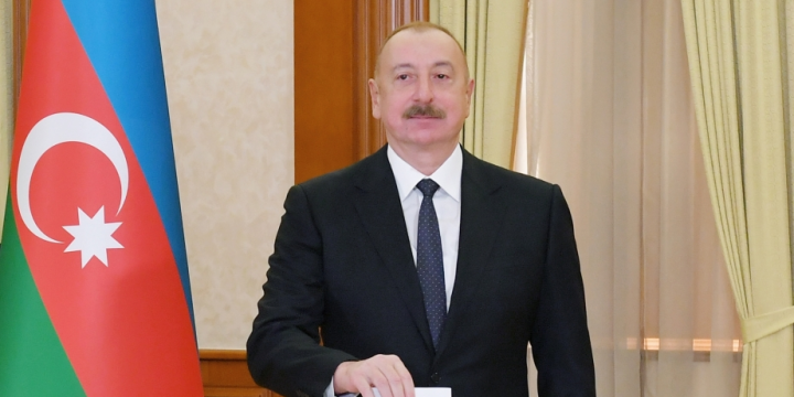 Presidential election candidates congratulate the head of state on his brilliant victory