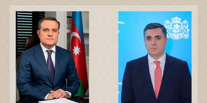 Azerbaijani, Georgian FMs hold phone conversation