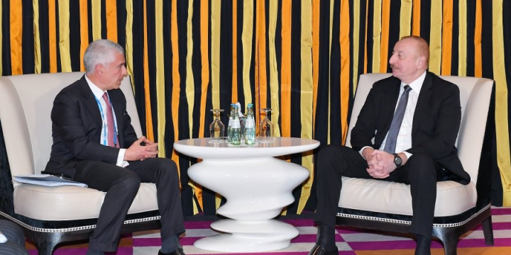 Prezident İlham Əliyev Münxendə “Leonardo” şirkətinin baş həmdirektoru ilə görüşüb