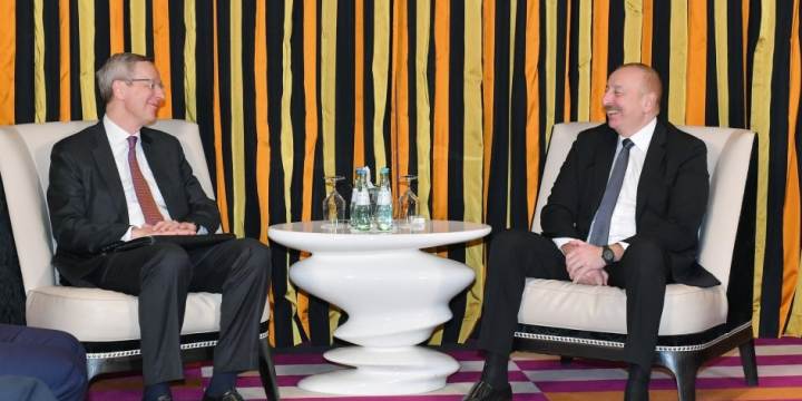 Münxendə Prezident İlham Əliyev ilə Almaniyanın Şərqi Biznes Assosiasiyasının icraçı direktorunun görüşü olub