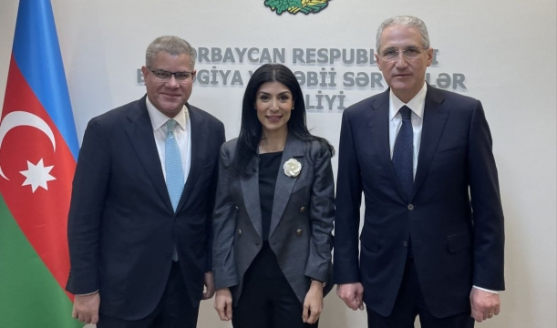 COP26 President visits Azerbaijan