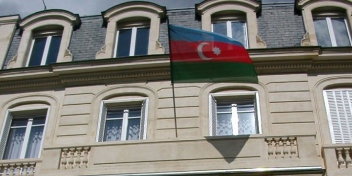 Fransadakı səfirliyimiz Azərbaycan vətəndaşlarını səsvermədə iştrak etməyə çağırıb