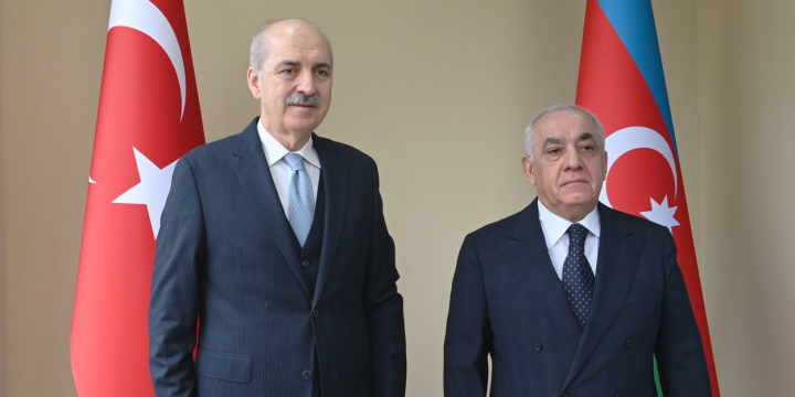Əli Əsədov Numan Kurtulmuşla görüşüb