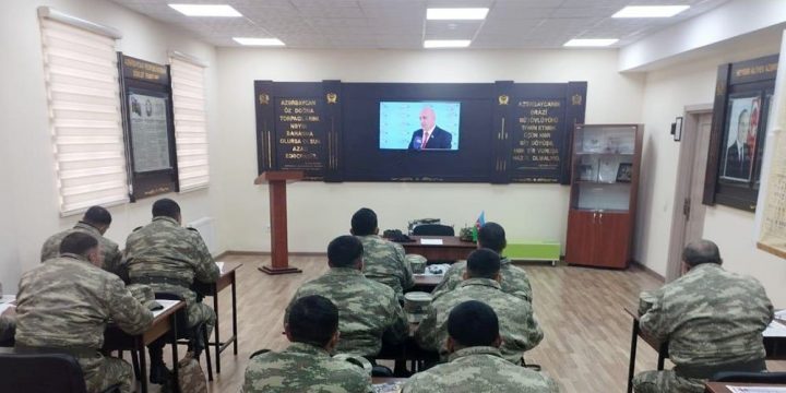 Azərbaycan Ordusunda ictimai-siyasi hazırlıq məşğələləri keçirilir 