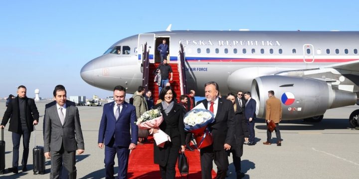 Çexiya parlamentinin Deputatlar Palatasının sədri Azərbaycana rəsmi səfərə gəlib