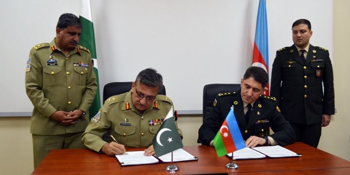 Azerbaijan and Pakistan discussed issues of military cooperation