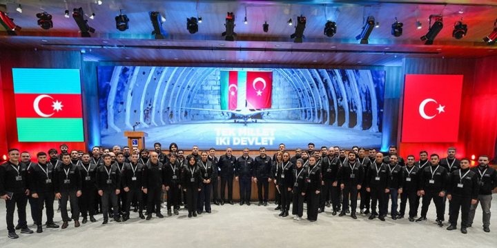 Azerbaijan Defense Minister meets with Chief Technology Officer of Türkiye’s Baykar company