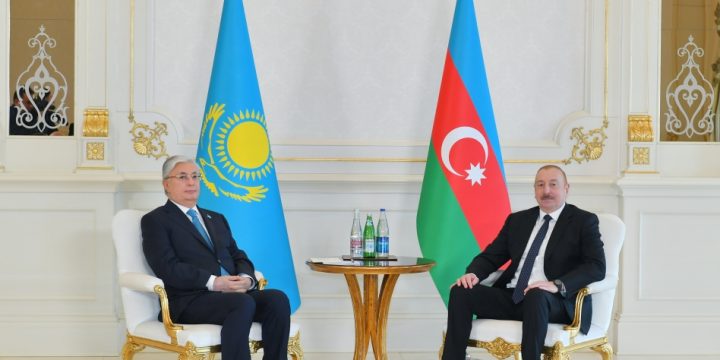Azərbaycan Prezidenti İlham Əliyevin Qazaxıstan Prezidenti Kasım-Jomart Tokayev ilə məhdud tərkibdə görüşü olub 