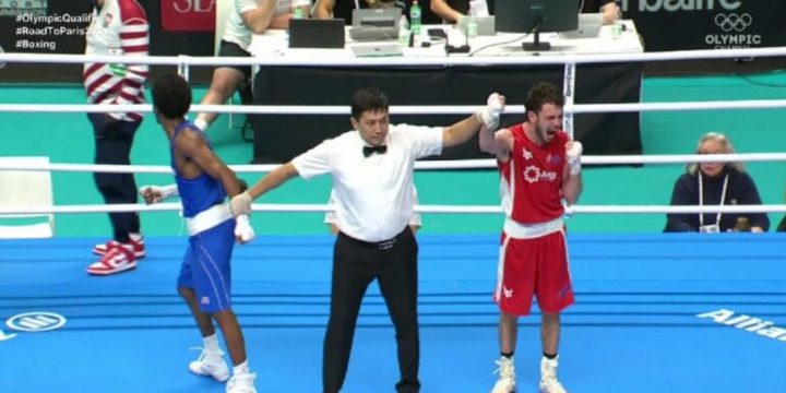 Azerbaijani boxer Huseynov qualifies for Paris 2024 Olympics