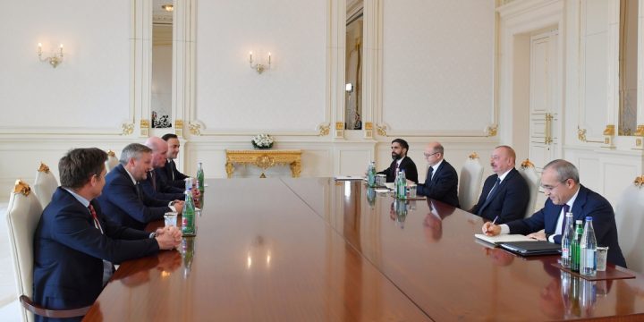 Prezident İlham Əliyev BP-nin yeni baş icraçı direktorunu qəbul edib 