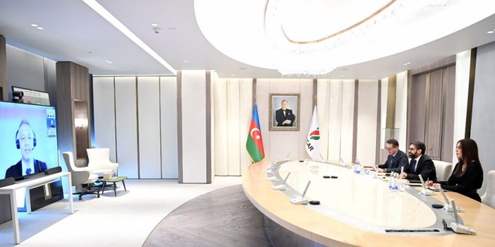 SOCAR President meets with World Economic Forum officials