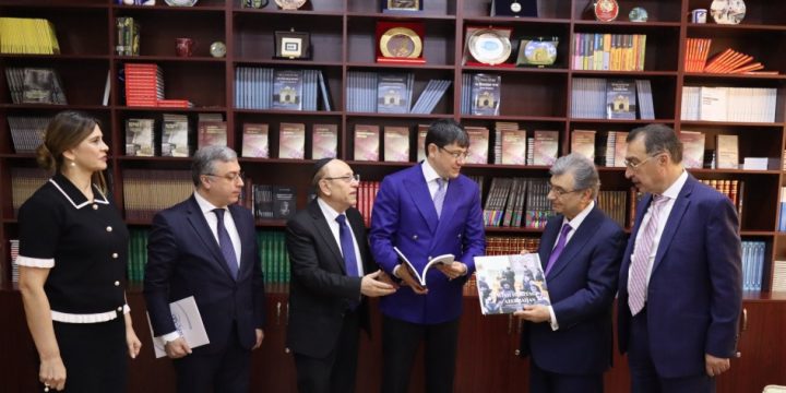 ABŞ və Kanadanın Buxara Yəhudiləri Konqresinin nümayəndə heyəti Diasporla İş üzrə Dövlət Komitəsində olub