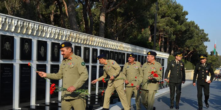 Azerbaijan and Pakistan discussed issues of military cooperation