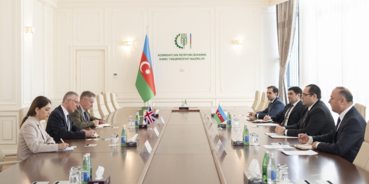 Azerbaijan, UK discuss setting up working group in agriculture