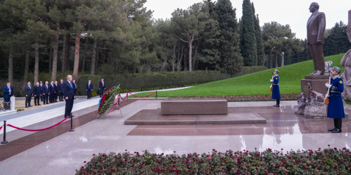 President of Kazakhstan Kassym-Jomart Tokayev visits grave of Great Leader Heydar Aliyev