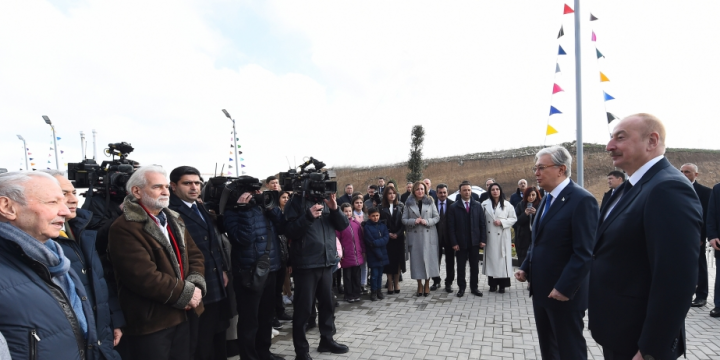 Qazaxısan Prezidentinin Azərbaycana dövlət səfəri xarici mətbuatda da geniş şəkildə işıqlandırılıb