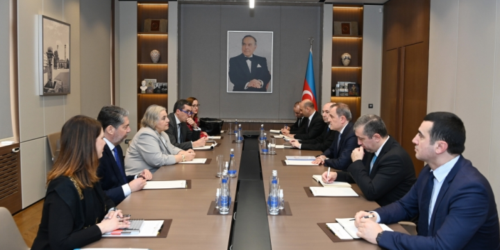 Azerbaijan, Greece discuss relations on bilateral and multilateral platforms