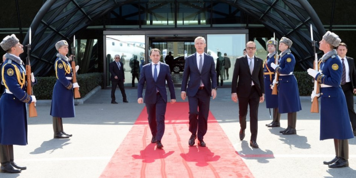 NATO-nun Baş katibi Yens Stoltenberqin Azərbaycana səfəri başa çatıb
