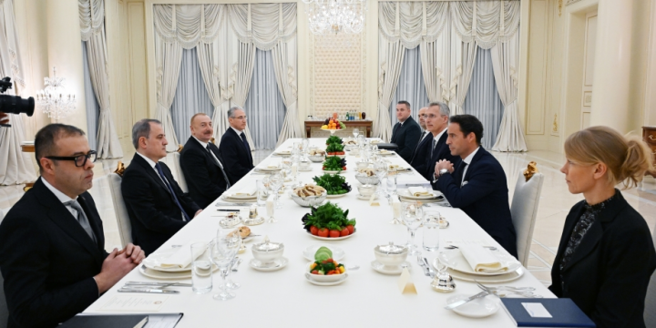 President Ilham Aliyev held expanded meeting over dinner with NATO Secretary General Jens Stoltenberg