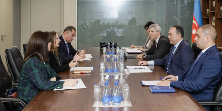 Azerbaijan’s Minister of Labor and Social Protection of Population meets with UNDP Resident Representative