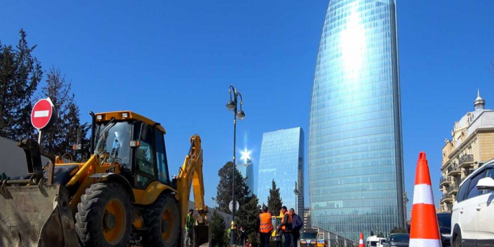 8 Noyabr prospektində əsaslı təmir işləri aparılır