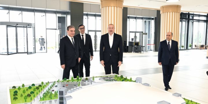 Prezident İlham Əliyev Gəncə İdman Sarayının açılışında iştirak edib 