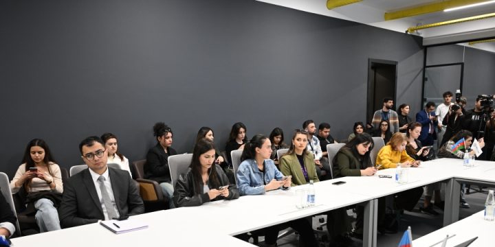 Mayın 3-dən 17-dək tədrisi digər dillərdə aparılan bölmələr üzrə birinci siniflərə qeydiyyat aparılacaq