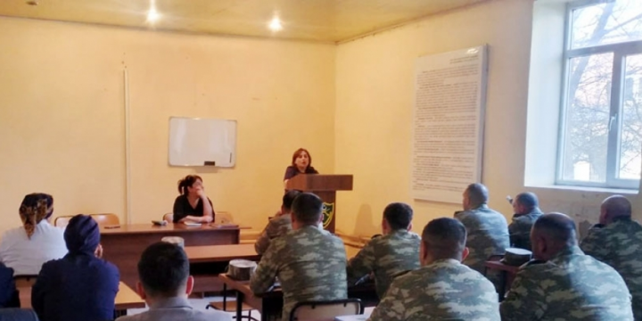 “N” hərbi hissəsində hərbi qulluqçu və mülki işçilərlə görüş keçirilib