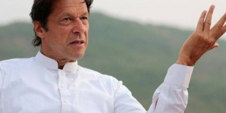 Imran Khan: Pakistan court suspends jail sentence in graft appeal