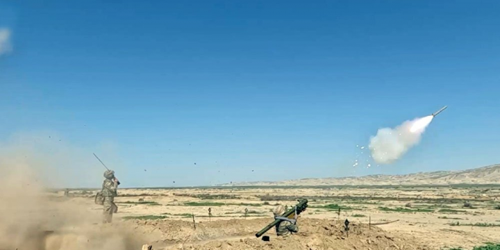 Hava hücumundan müdafiə bölmələri ilə döyüş atışlı taktiki təlim keçirilib